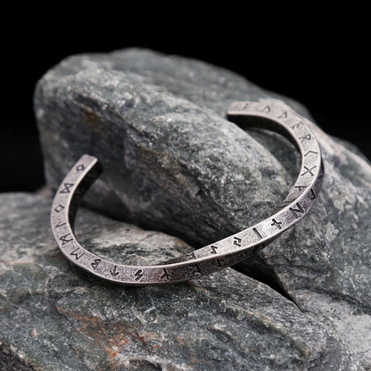 New Vintage 316L Stainless Steel Mobius Bangle - Fashion Nordic Vikings Letter Bracelet for Men, Party Jewelry Gifts