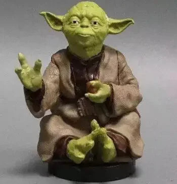 Star Wars Master Yoda 7cm Figure — Action Statue Ornament for Car or Desk Decor Toy