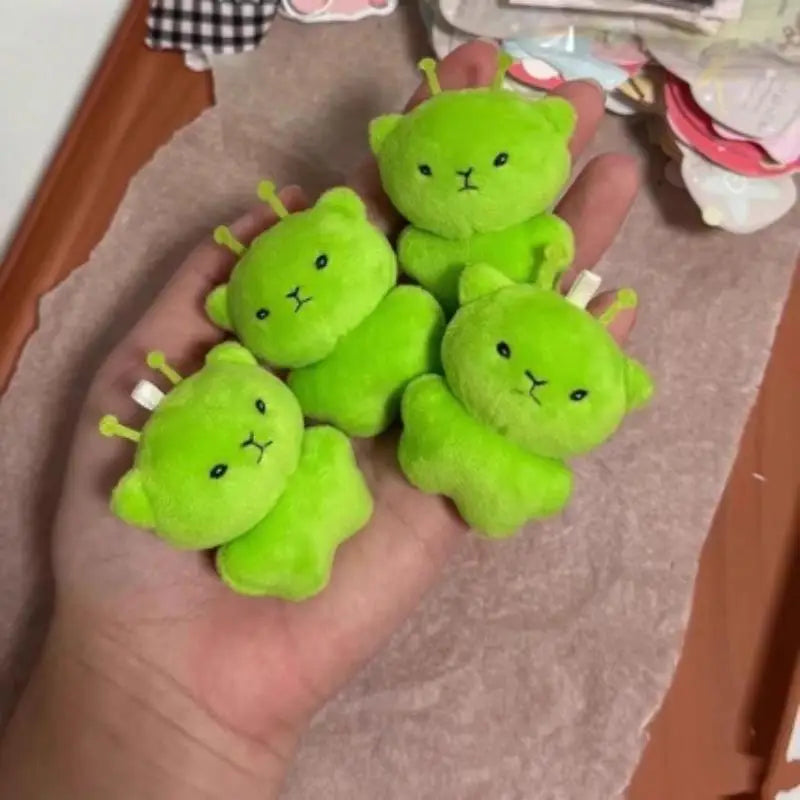 Peace Alien Cat Plush Keychain - Cute Cartoon Stuffed Animal Backpack Pendant & Party Gift