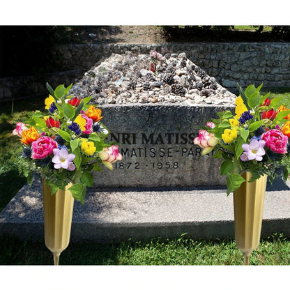 2/1PC Cemetery Vase with Spikes – Plastic Floral Vase Holder for Gravestone, Outdoor Flower Marker Decorations for Graves