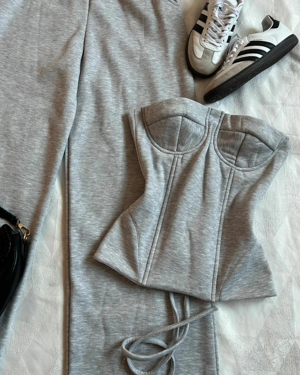 Y2K Light Gray Two-Piece Pants Set — Women’s Harajuku Goth Slim Tube Top & High-Waist Sweatpants