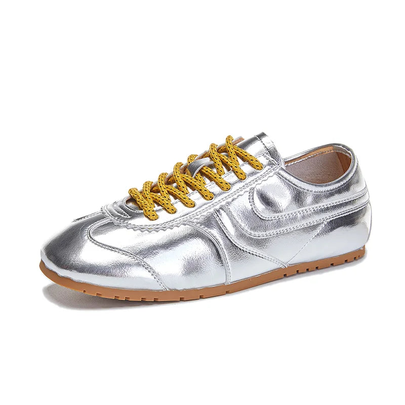 German 2025 Women’s Leather Sneakers — Retro Lace-Up Flat Training Shoes, Large Size Forrest Gump Style