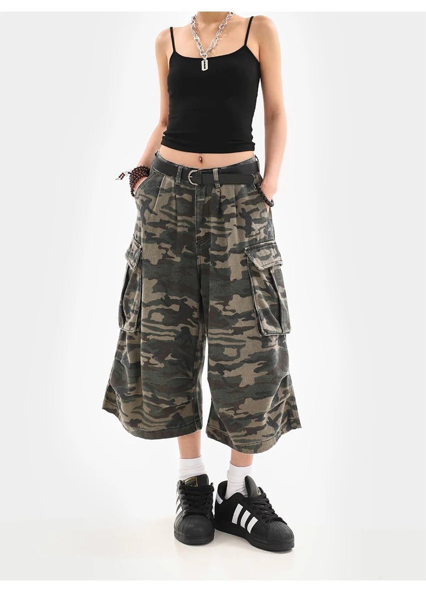 Women’s Summer Camouflage Cargo Capris — Loose Street Style Calf-Length Casual Shorts