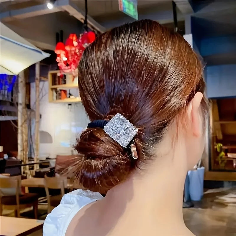 Pearl Rhinestone Headband - Elegant Retro Adjustable Hair Accessory for Women