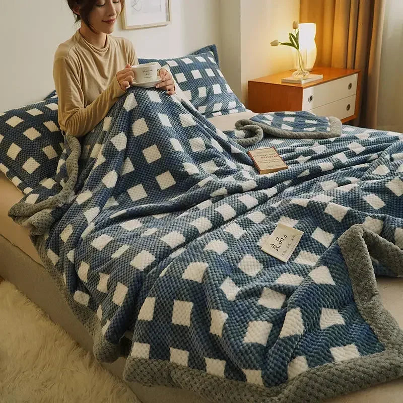Soft Chenille Knit Throw Blanket - Machine-Washable Crochet Blanket for Couch & Bed