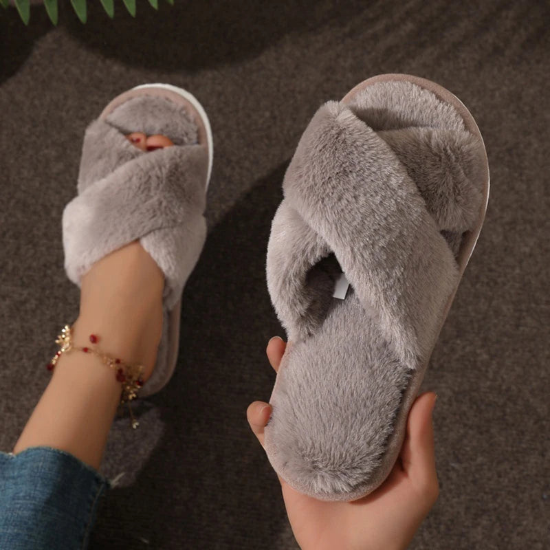 Women’s Fluffy Furry Cross Slippers – Lightweight Flat Fur Slides Non-Slip Open Toe for Autumn & Winter