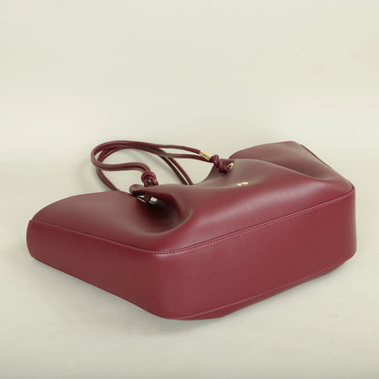 PG Large-Capacity Women’s Shoulder Bag — Light Luxury Fashion Handbag with Elegant Design