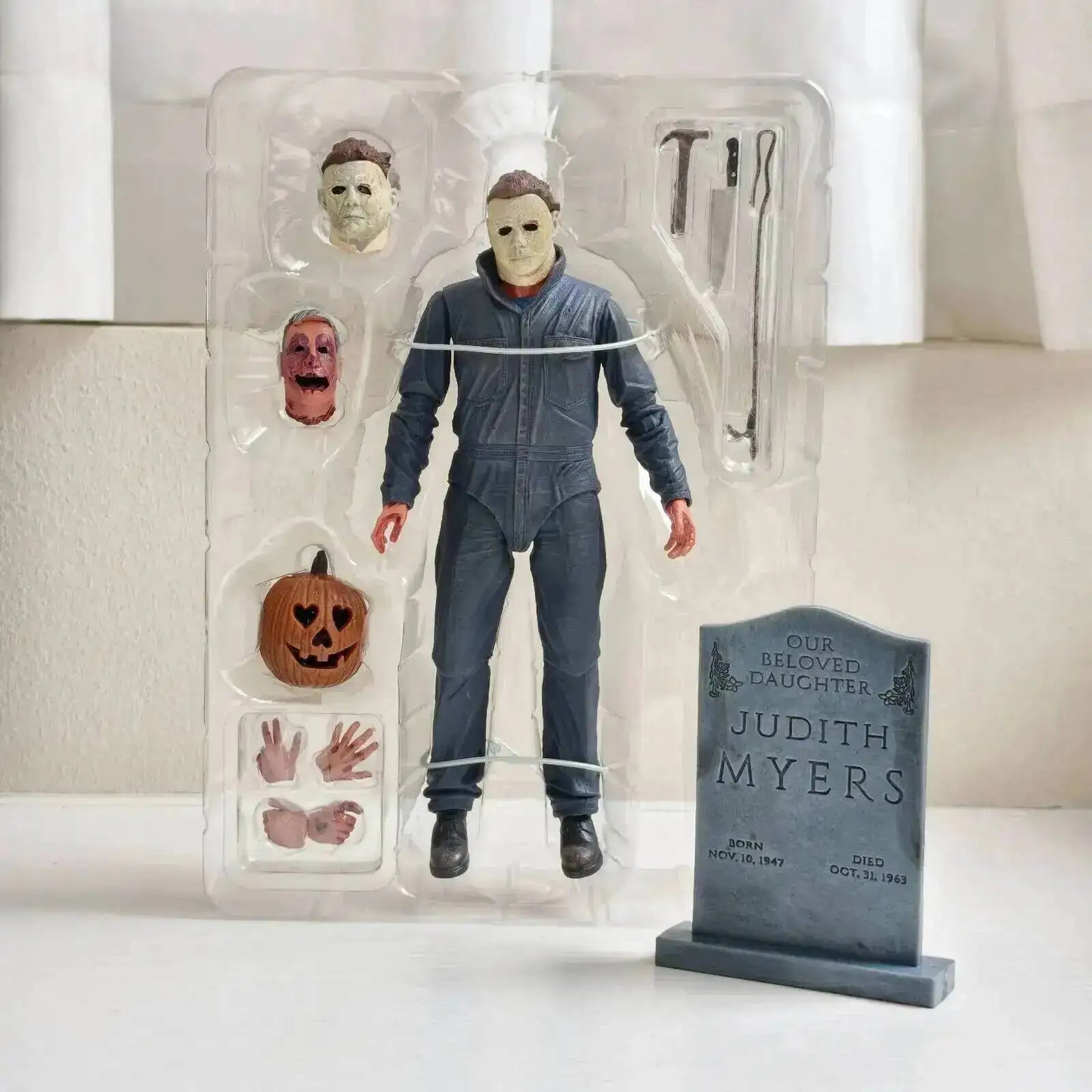 Michael Myers Horror Action Figure - Halloween Pumpkin Decor Toy Collectible Gift for Horror Fans