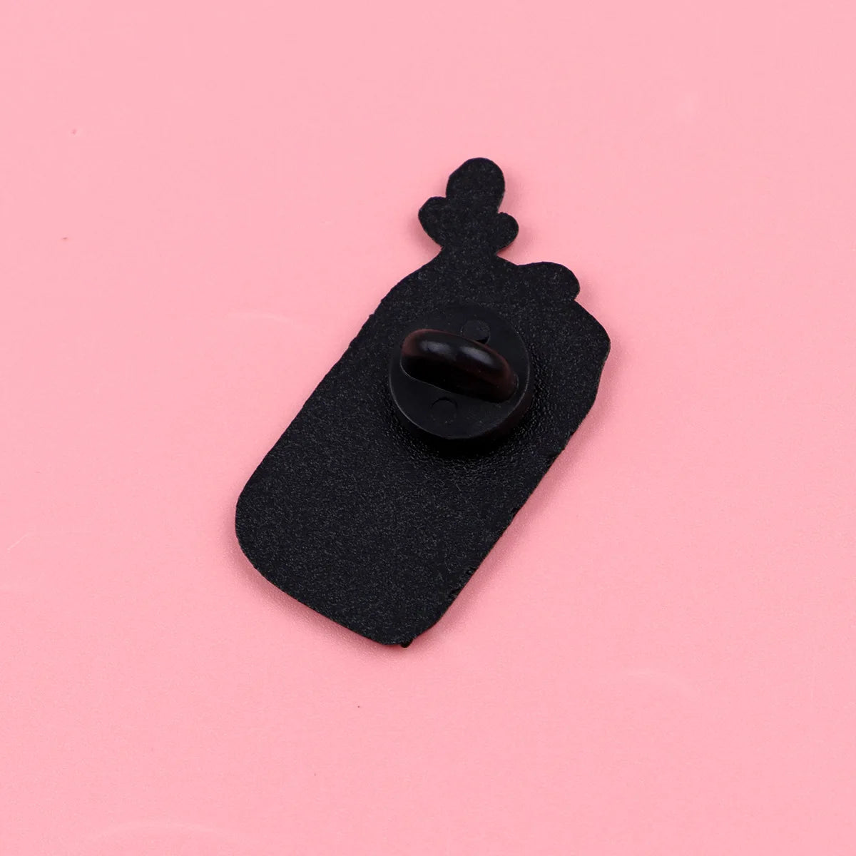 Cartoon K-POP Demon Hunter Girl Enamel Pin – Metal Brooches for Backpack, Hat, Cosplay & Accessories