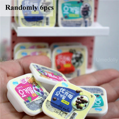 1/6 Miniature Dollhouse Supermarket Set – Mini Snacks & Drinks for Blythe & BJD Dolls