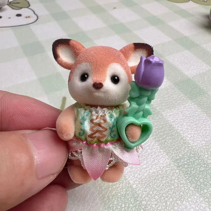 Sylvanian Families Blind Keychain Accessories – Original Mini Figures & Kids’ Toy Kitchen Set