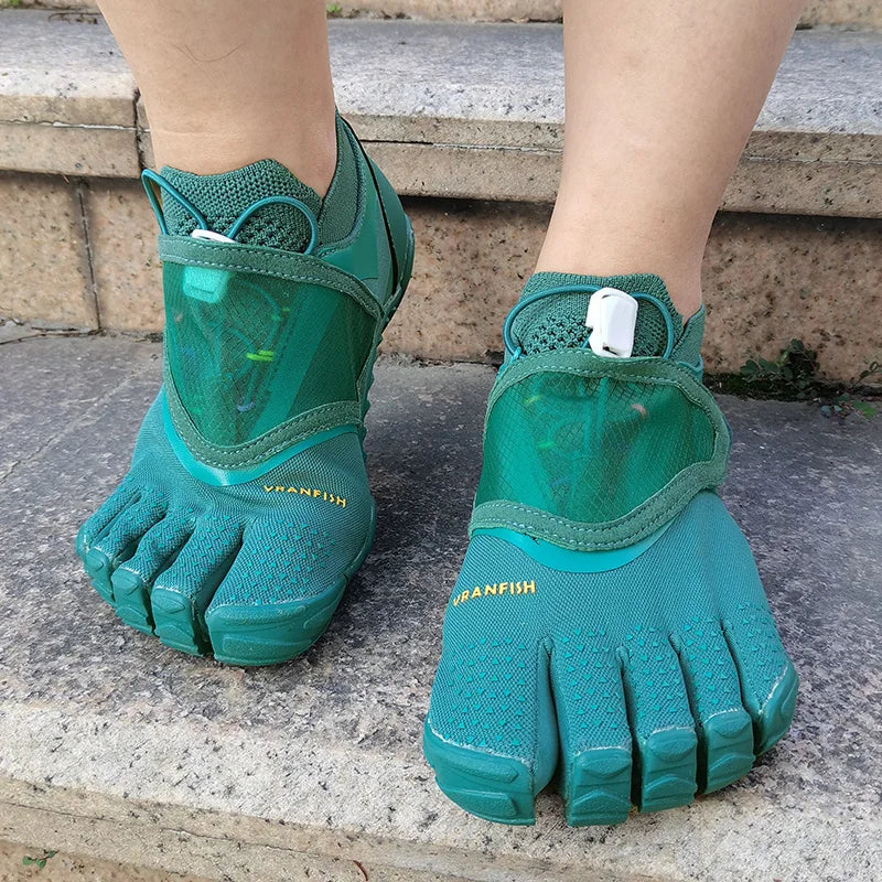 Unisex Five-Finger Split-Toe Water Shoes - Quick-Dry Mesh Sneakers for Canyoning, Climbing & Outdoor Activities