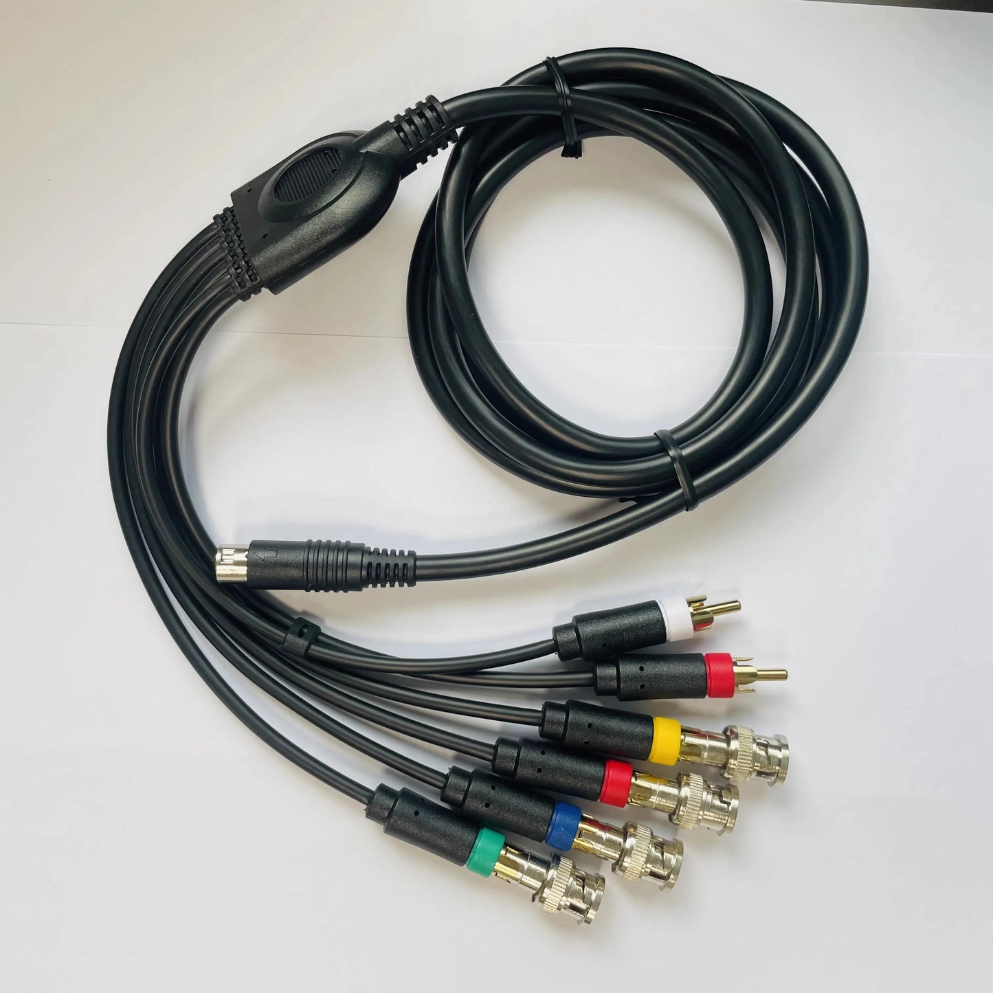 1.8M RGB/RGBS 9-Pin Cable for Sega Mega Drive 2 (MD2) – Retro Game Console Video Cable for CRT Monitor Display Connection