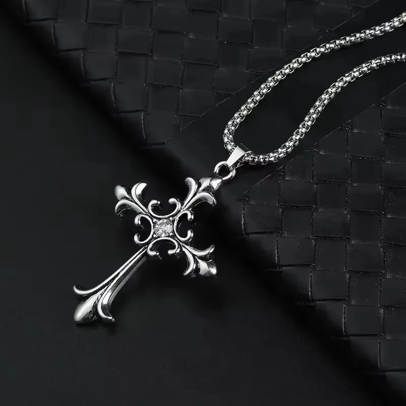 European & American Retro Gothic Cross Necklace – Unisex Hip-Hop Fashion Pendant for Men & Women, Street Style Trendsetter Jewelry Accessory
