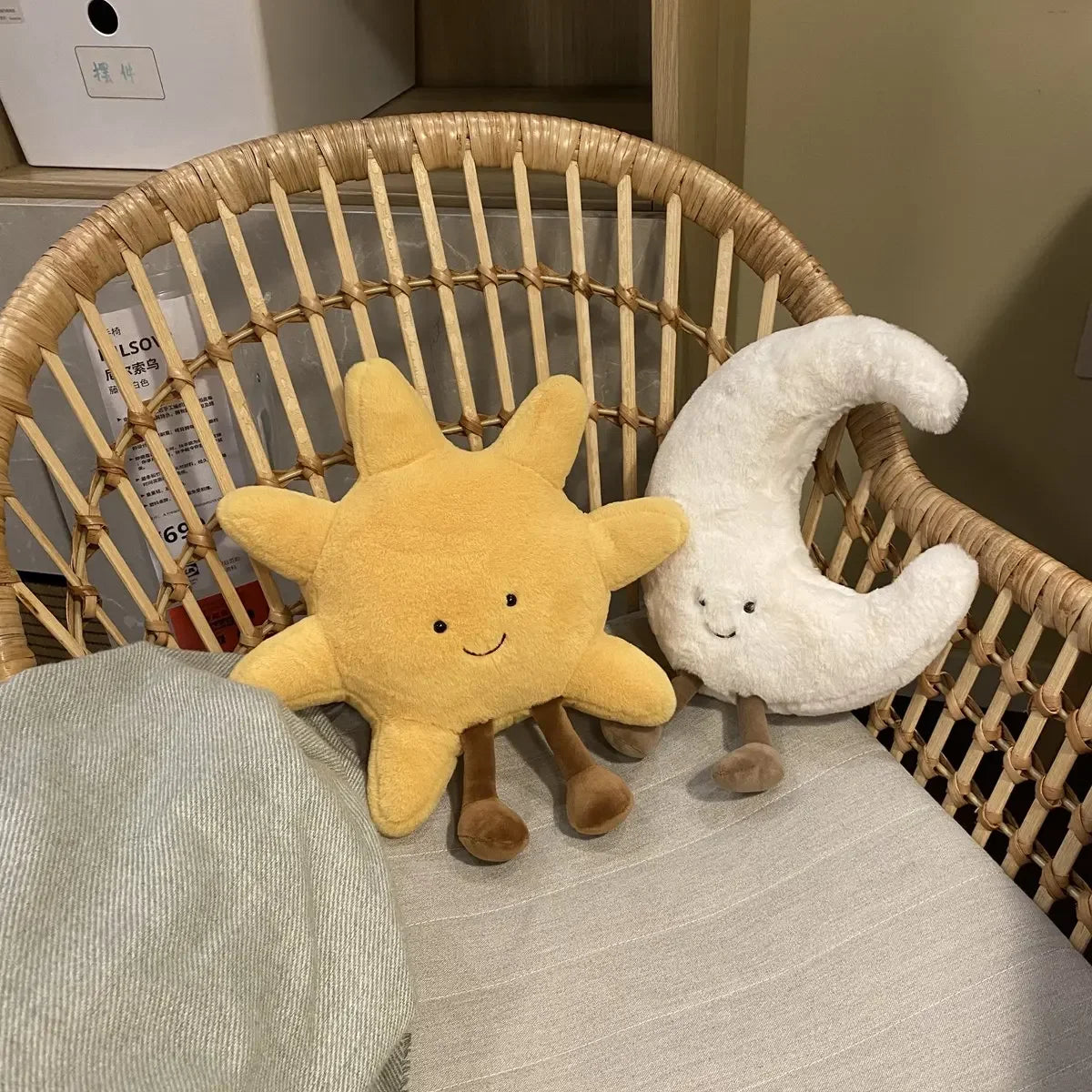 Smile Face Moon & Sun Plush Cushion – Cute Weather Stuffed Toy for Kid's Bedroom Decor & Sofa Throw Pillow