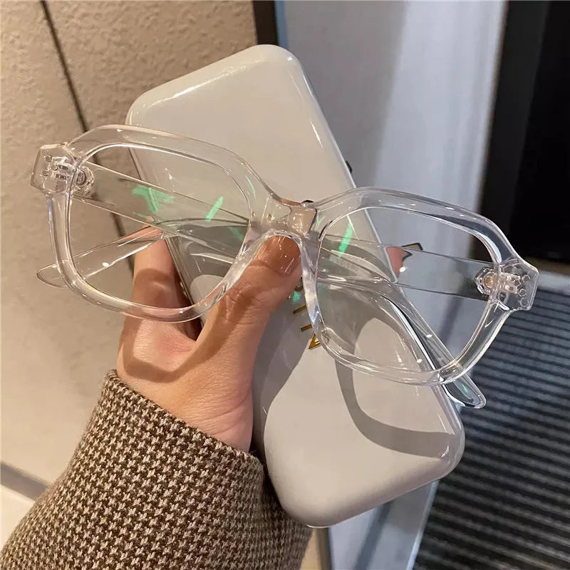 Retro Anti-Blue Light Computer Glasses – Oversized Trendy Eyeglasses for Women & Men, Stylish Classic Spectacles by Ouclos