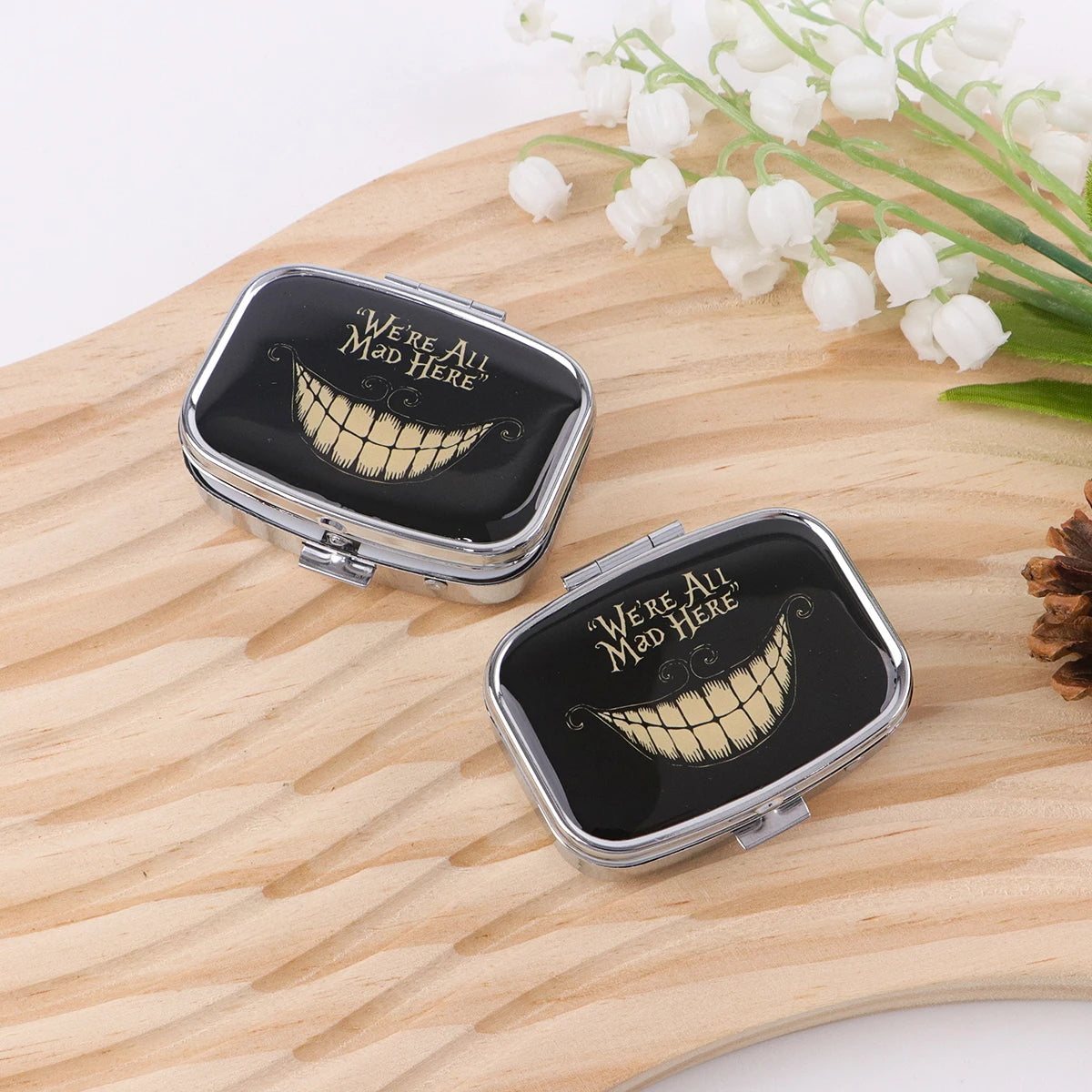 Funny Cat Pill Box - Portable Sealed Mini Medicine Organizer & Compact Storage Case