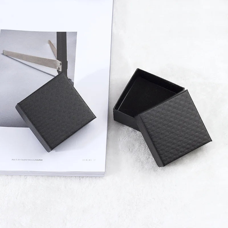7x7cm Black Square Plaid Jewelry Box for Women – Necklace, Bracelet, Earrings, Ring Gift Organizer