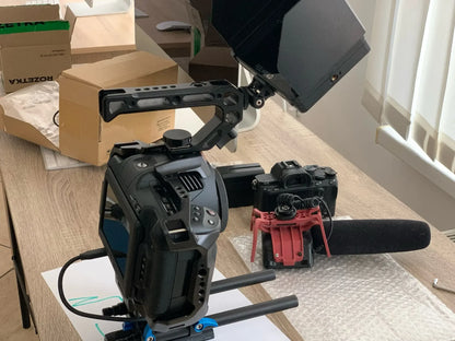 Minifocus Monitor Holder Cold Shoe Mount for Camera, 180° Tilt Adjustable Bracket for Field Monitors, Microphone, Hot Shoe