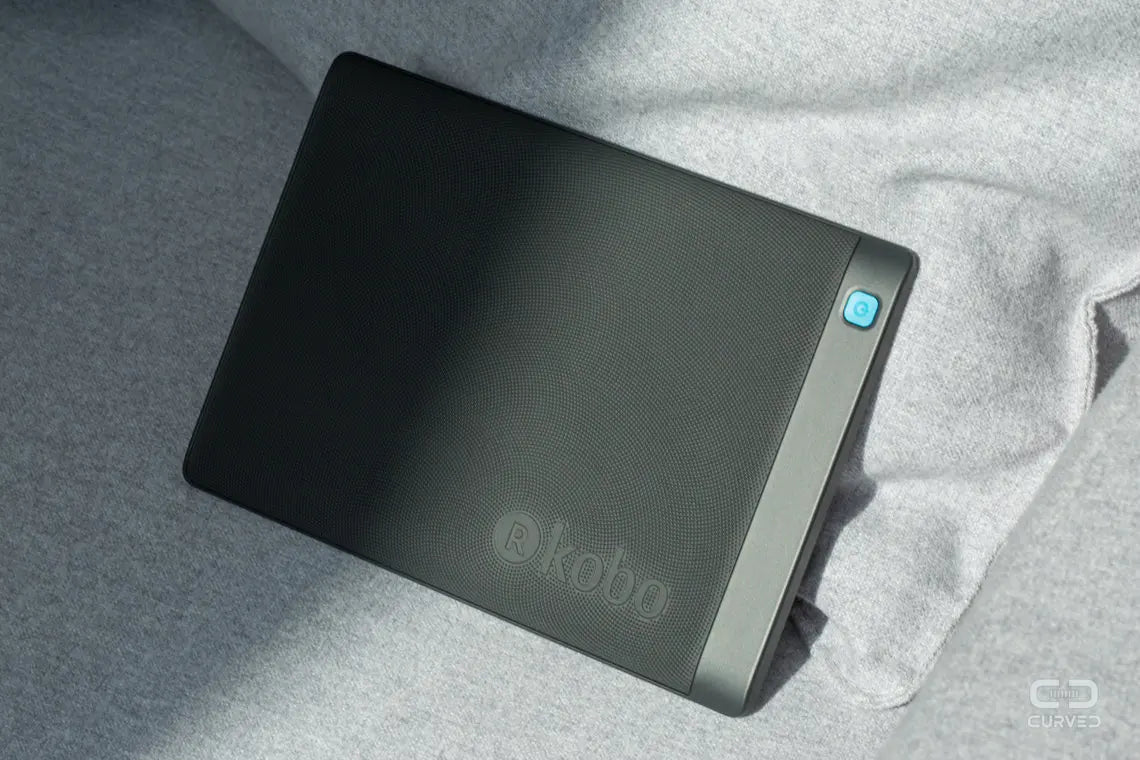 KOBO Aura One 7.8" E-Reader | 300PPI HD Carta E-Ink, IPX8 Waterproof, 8GB WIFI, Two-Color Light