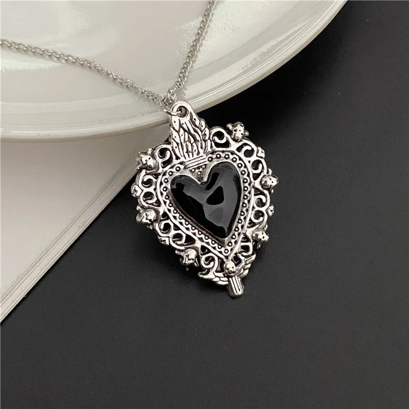 Punk Gothic Big Cross Pendant Necklace – Irregular Clavicle Chain Aesthetic Jewelry for Women & Men