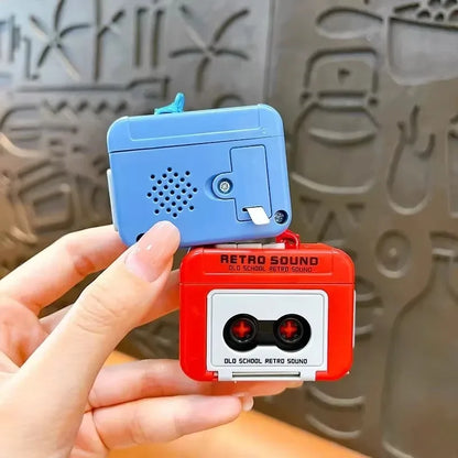 Retro Recorder Keychain - 15-Second Voice Recorder Cassette Tape Pendant for Bags, Couples & Friends