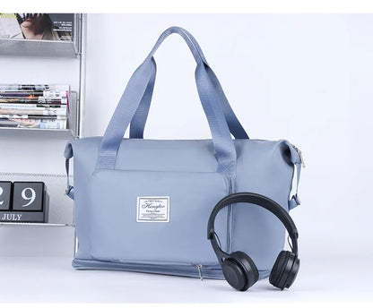 Large Capacity Travel Bag — Expandable, Waterproof, Foldable Luggage Organizer