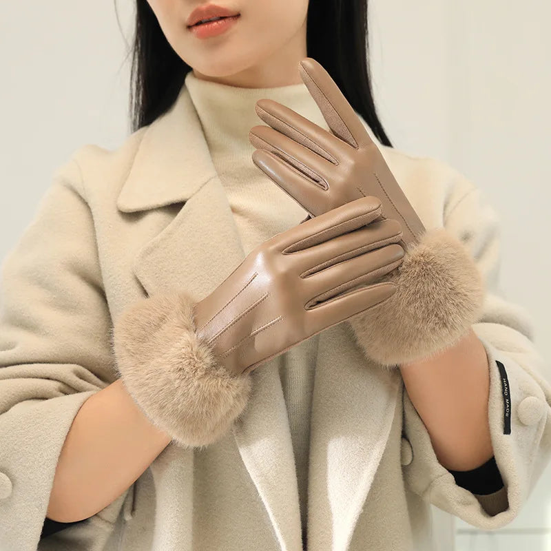 Women’s Winter Faux Fur Gloves - Warm PU Leather Gloves with Thermal Lining and Windproof Cuffs