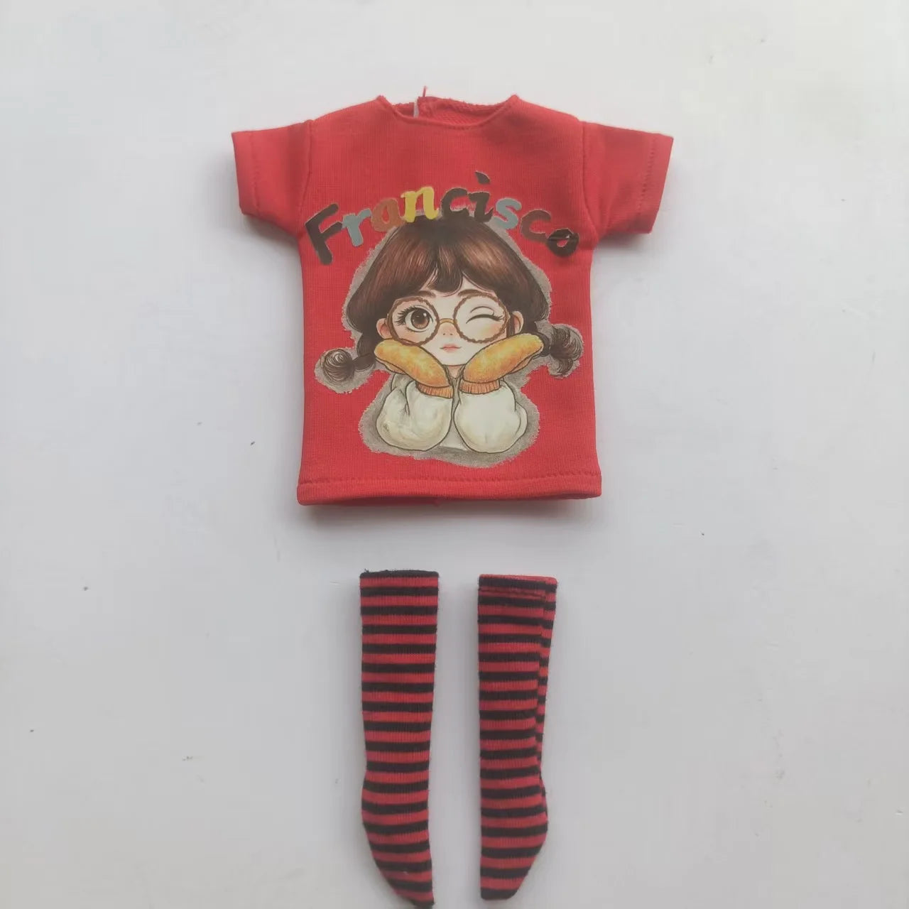 Handmade OB24 1/6 Blyth Doll Clothes – Cartoon T-Shirt with Striped Socks for 1/6 Doll Accessories