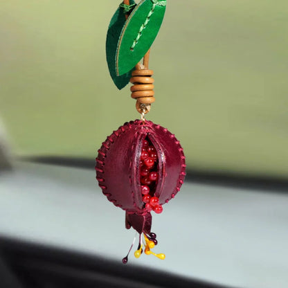 Cute Pomegranate Fruit Pendant Keychain – Handmade Leather Car Keyring & Fashion Bag Charm, Creative Accessories for Women & Girls