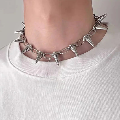 Fashion Punk Spike Choker Necklace – Goth Rivet Metal Chain Collar for Unisex Rock & Nightclub Jewelry