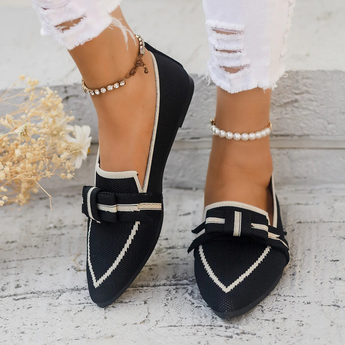 2024 Women’s Knitted Flats – Breathable Slip-On Pointed Toe Loafers, Comfortable Casual Walking Shoes in Solid Colors