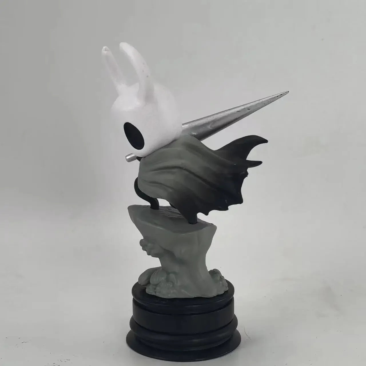 Aixlan Q-Version Hollow Knight Figure – 11cm PVC Action Anime Collectible Figurine, Wholesale Christmas Gift