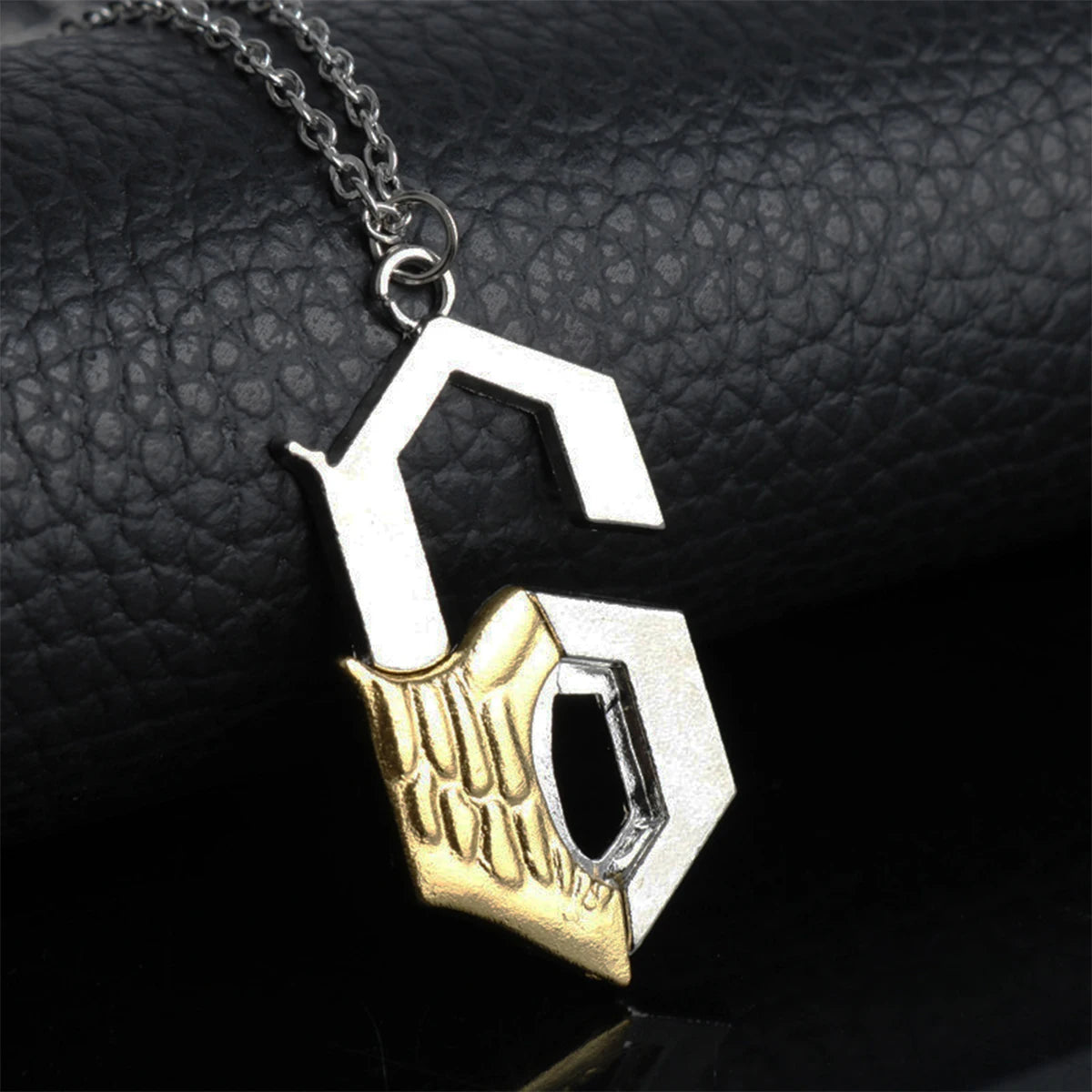 Grimmjow Jaegerjaquez Anime Keychain Necklace - 6th Blade Logo Cosplay Jewelry Fan Collectible Gift