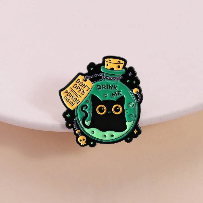 Cute Big-Eyed Black Cat Enamel Pin – Elf Magic Potion Animal Brooch for Halloween Jewelry Gift
