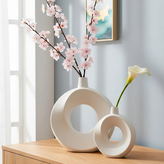 Creative Resin White Donut Vase – Modern Minimalist Decorative Flower Vase for Home Decor & Table Styling