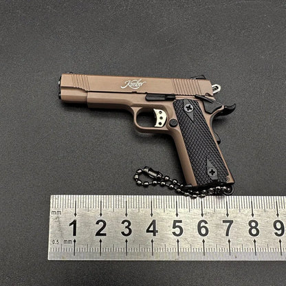 Mini 1:3 Metal Gun Model Keychain – 1911 Toy Pistol, Simulation Game Model for Children, Collectible Gift