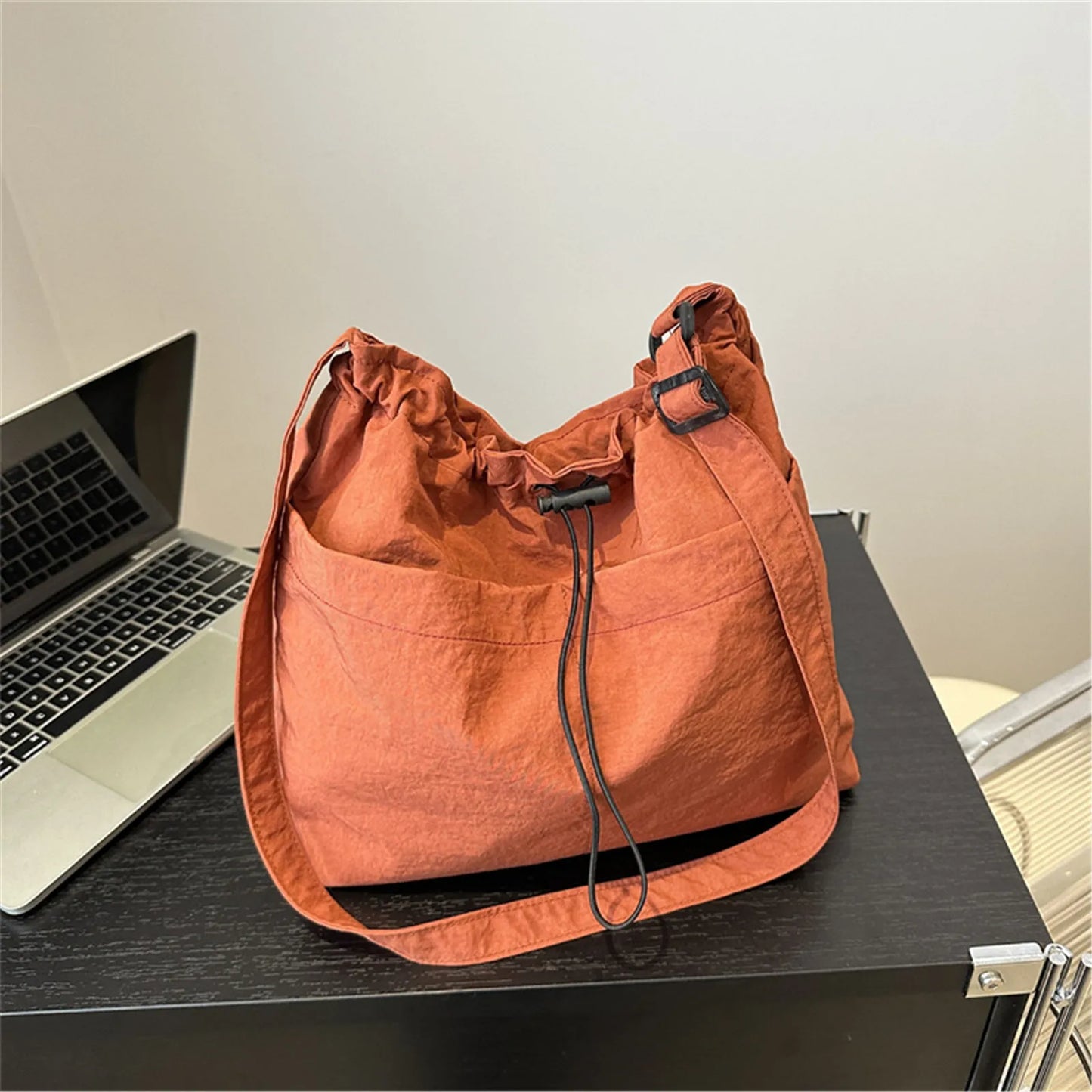Large Capacity Women's Shoulder Bag – Lightweight Crossbody, Minimalist Tote for Summer