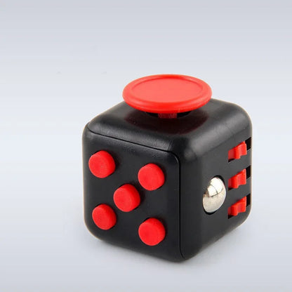 Creative Solid Color Fidget Dice – Handheld Stress Relief Toy for Kids & Adults, Anxiety & Autism Aid