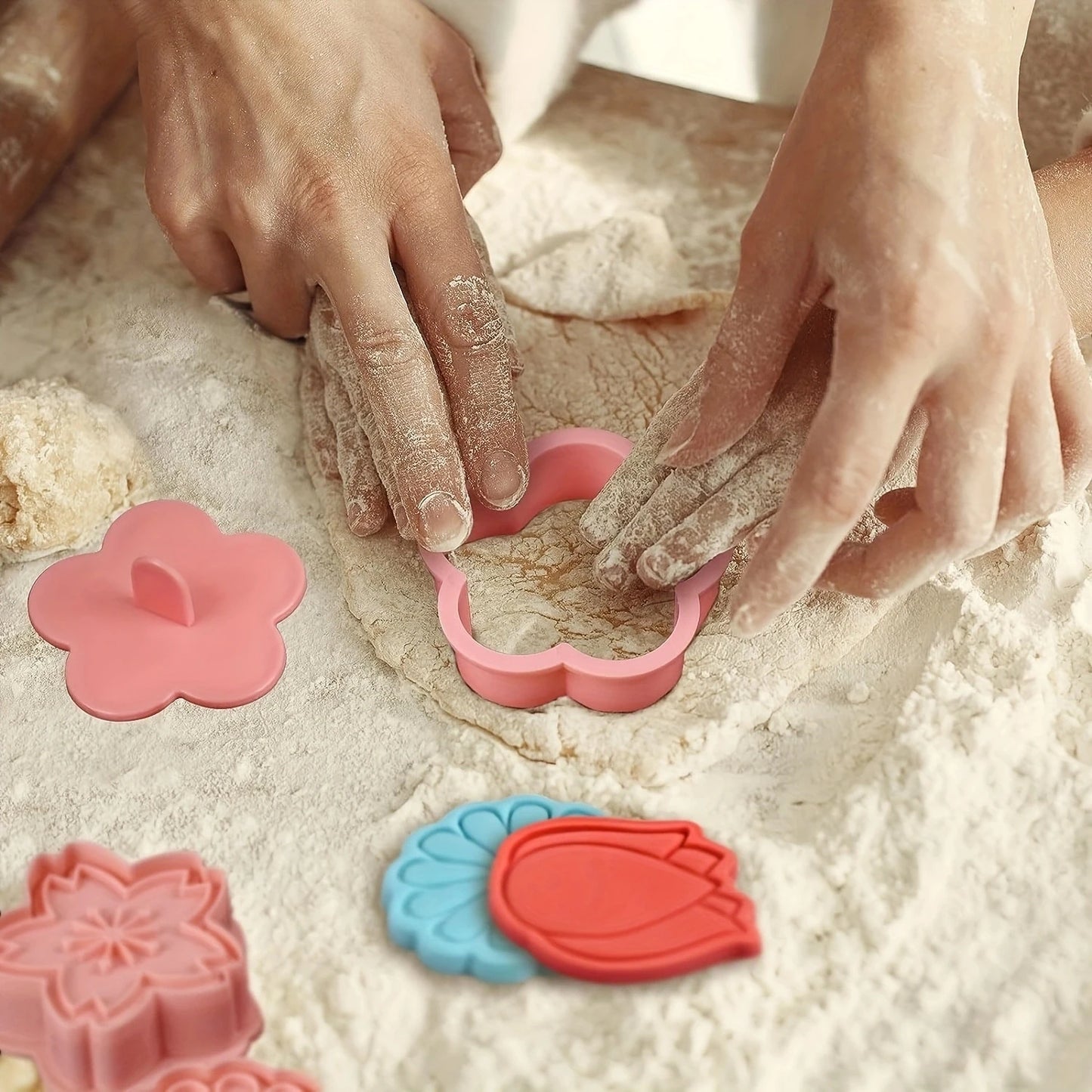 Set of 8 Cartoon Flowers Cookies Cutters - Plastic Pressable Biscuit Mold and Cookie Stamp for Kitchen Baking and Pastry Decoration