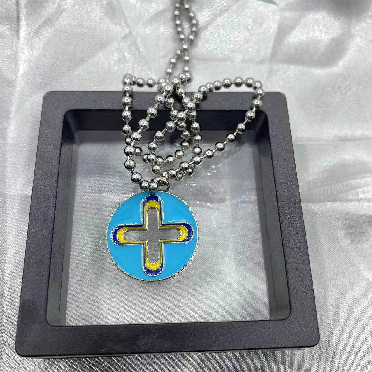 Trendy Hip Hop Dripping Oil Cross Pendant Necklace – Unique Niche Design Jewelry