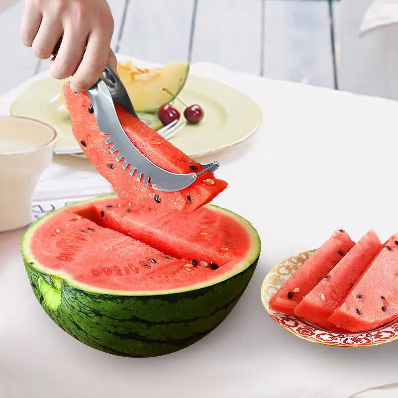 Effortless Fruit Cutting with Stainless Steel Watermelon Slicer Cutter – No More Mess, No More Messy Hands!