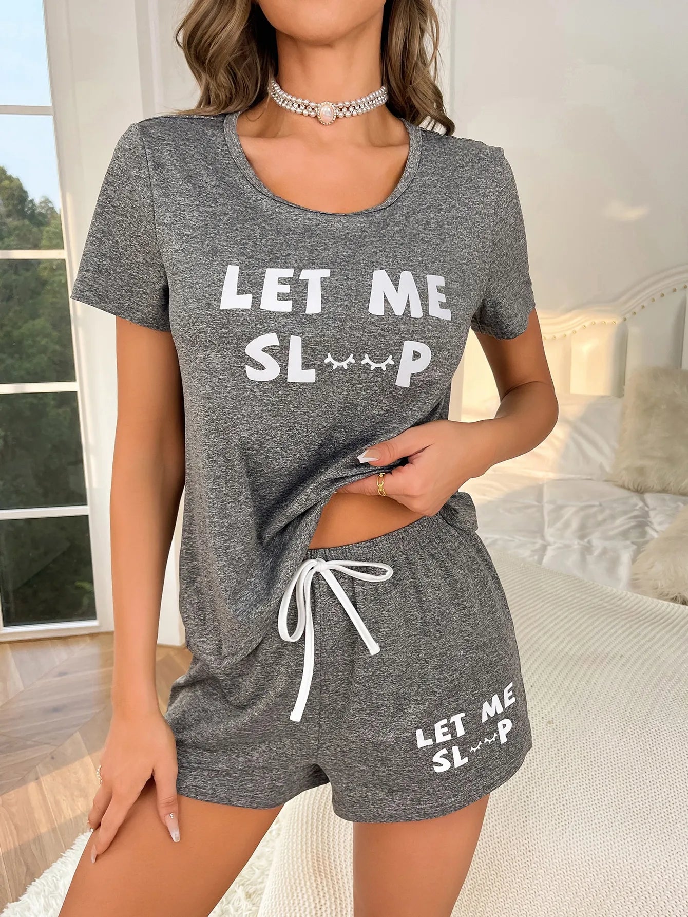 Women's Gray Letter Print Pajamas Set – Casual Two-Piece Homewear with Top and Shorts