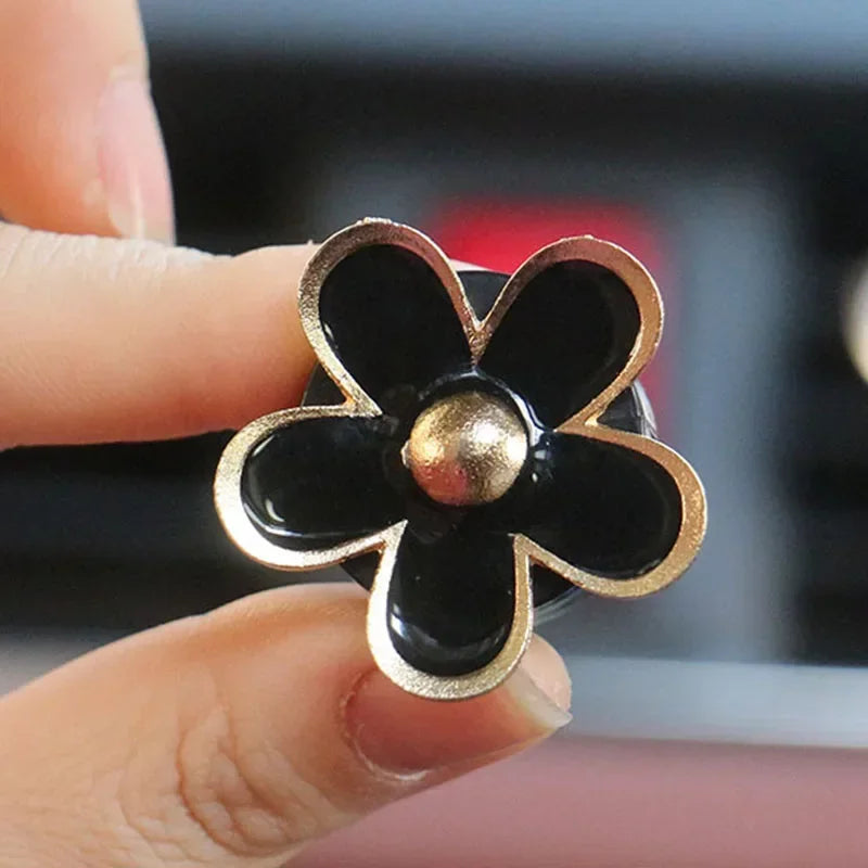 Car Air Vent Perfume Clip – Aromatherapy Freshener with Cute Flower Design