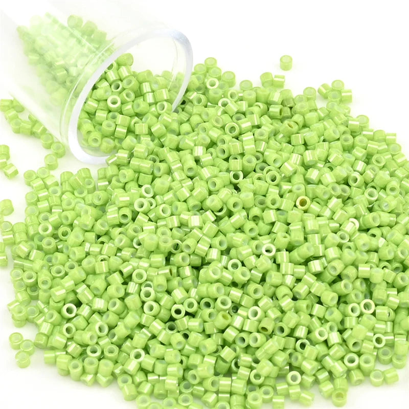 11/0 Mini Glass Beads – 2000PCS Small Cylindrical Beads for DIY Jewelry Making, Necklaces & Bracelets, 10g/Pack