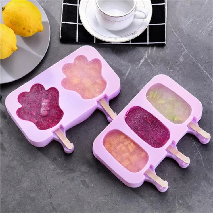 Silicone Ice Cream Popsicle Mold: Siamese Molds with Lid for DIY Homemade Ice Lolly - Cartoon Cute Image Kitchen Tools