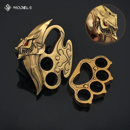 Tiger Four-Finger Boxing Glove Toy — 14/11cm Metal Game Peripheral Model Gift for Kids