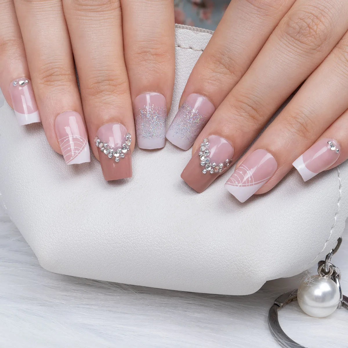 24PCS Short Press On Nails - Shimmer Ballet French Full Cover Artificial Nail Tips for Daily Manicure Style
