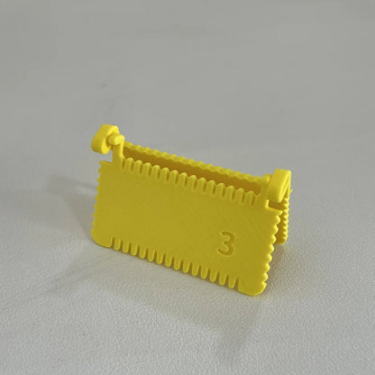 Clip-On Seam Guide Sewing Tool – Portable Edge Measuring Gauge for Quilting, Hemming & DIY Craft Beginners