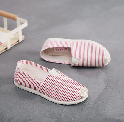 Women’s Breathable Mesh Slip-On Flats - Lightweight Casual Printed Fisherman Shoes for Everyday Fashion